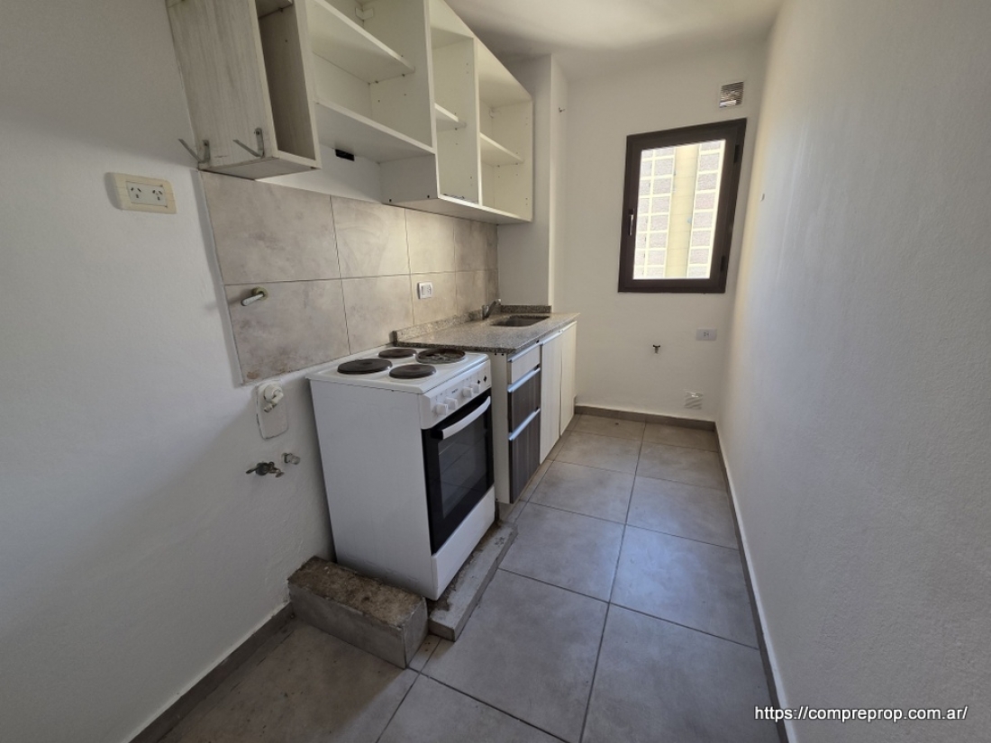 DEPARTAMENTO EN VENTA 2 DORMITORIOS ALBERDI A PASOS DE LA CAADA