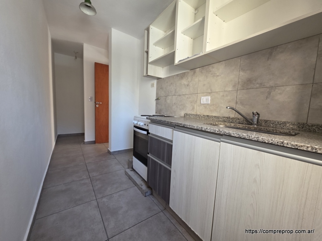 DEPARTAMENTO EN VENTA 2 DORMITORIOS ALBERDI A PASOS DE LA CAADA