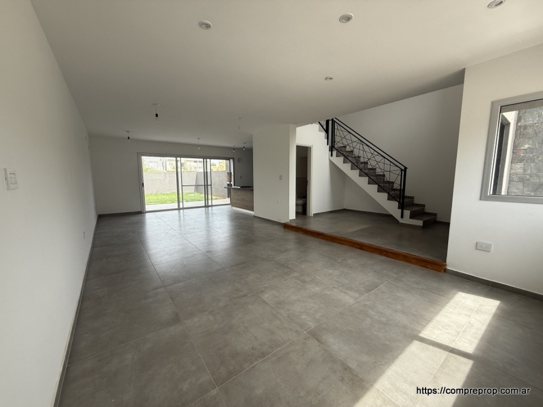 DUPLEX EN VENTA A ESTRENAR LA CATALINA 3 DORMITORIOS