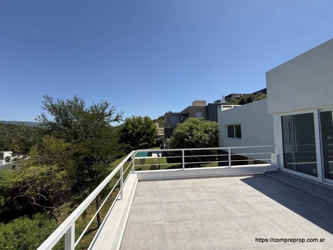 ESTANCIA Q2 MENDIOLAZA CASA A ESTRENAR 3 DORMITORIOS