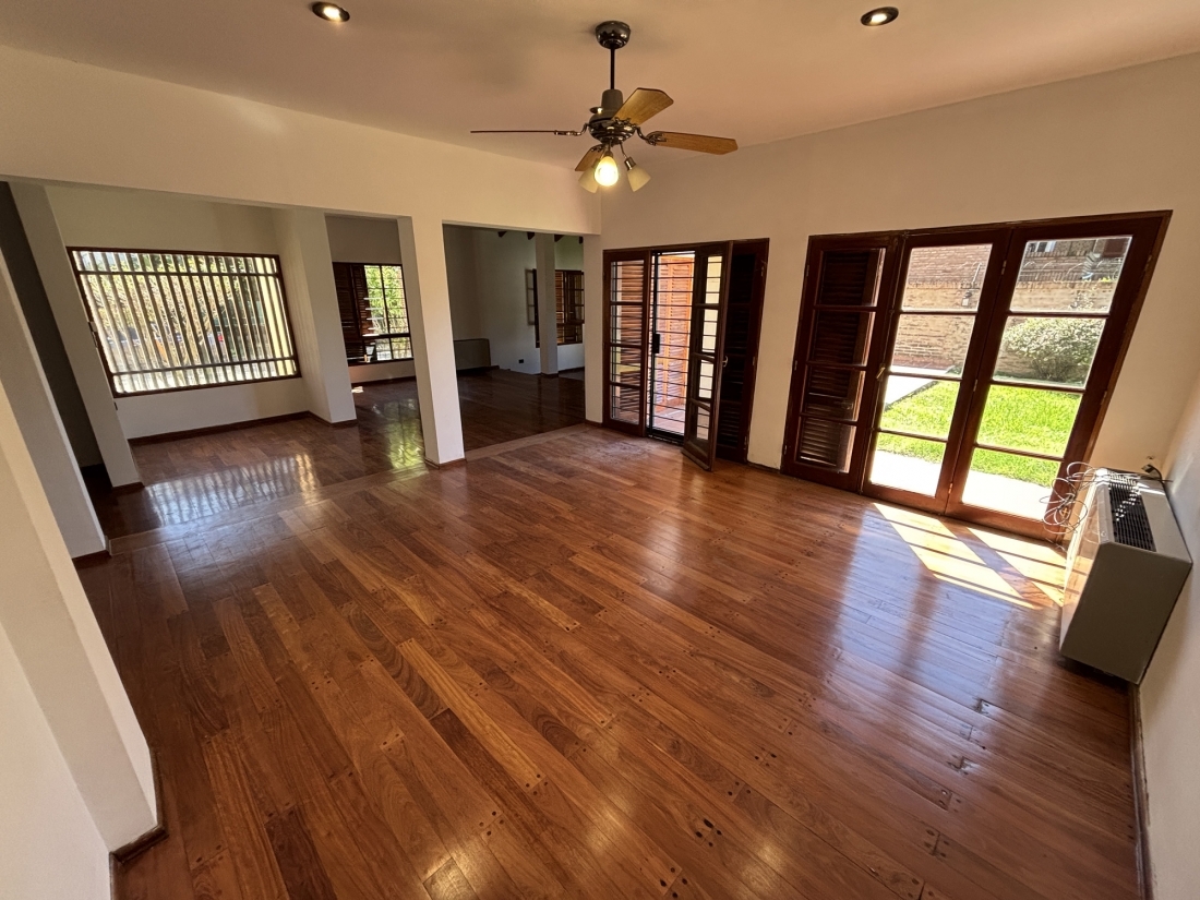 CASA EN VENTA CERRO DE LAS ROSAS TELESFORO UBIOS 4 DORMITORIOS