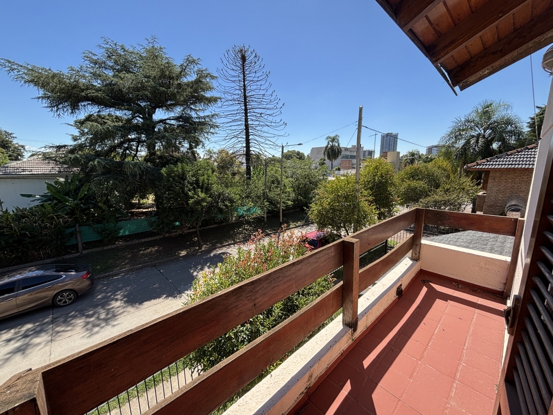 CASA EN VENTA CERRO DE LAS ROSAS TELESFORO UBIOS 4 DORMITORIOS