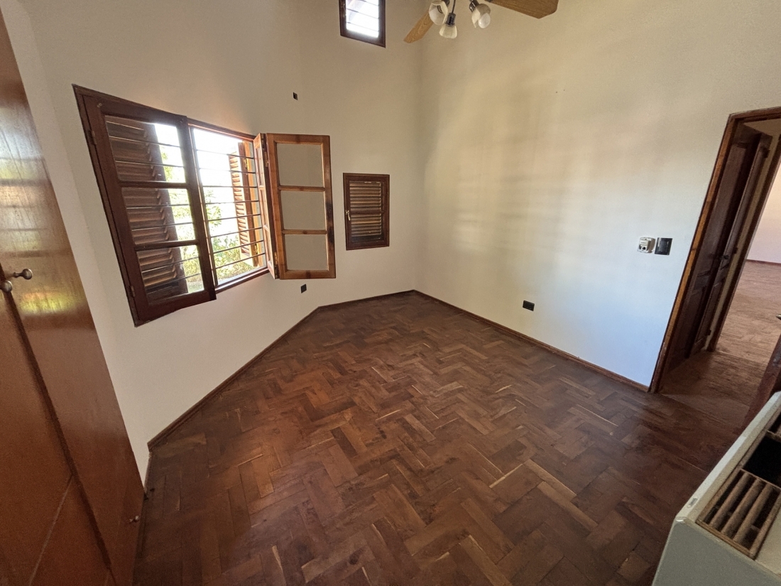 CASA EN VENTA CERRO DE LAS ROSAS TELESFORO UBIOS 4 DORMITORIOS