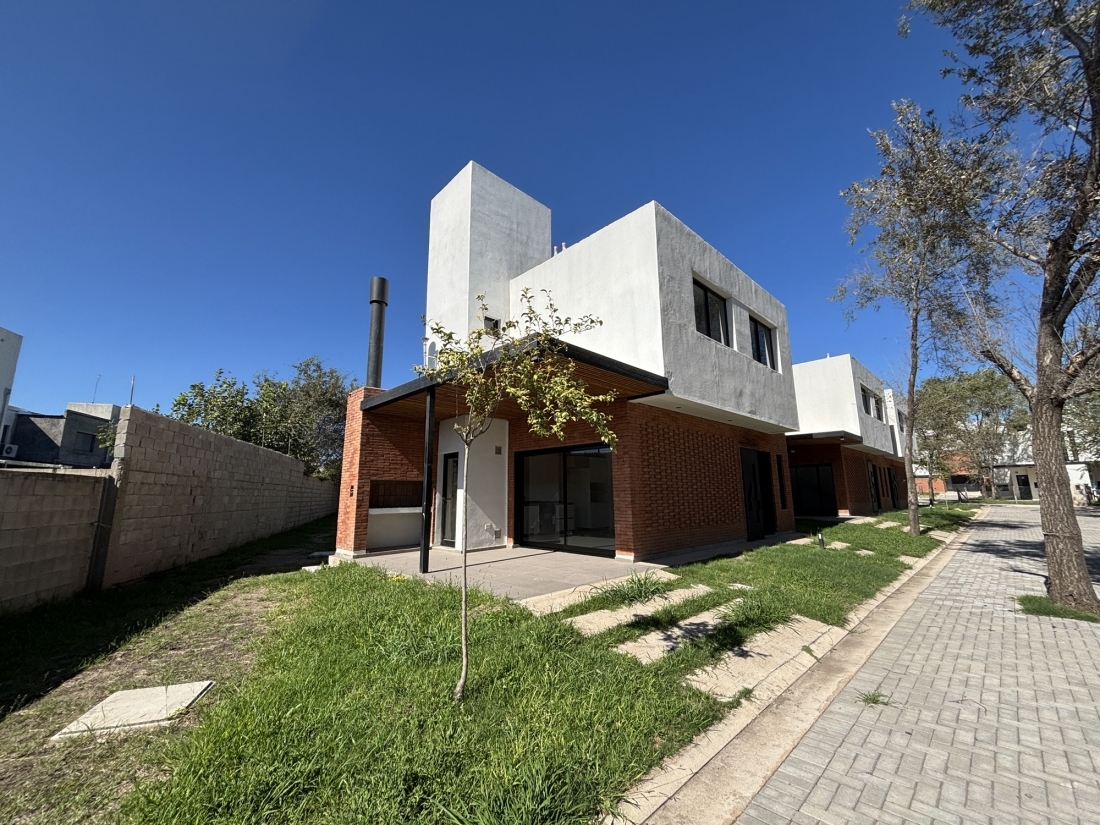 DUPLEX COMPLEJO CERRADO LA CALERA LOS PRADOS 2 DORMITORIOS