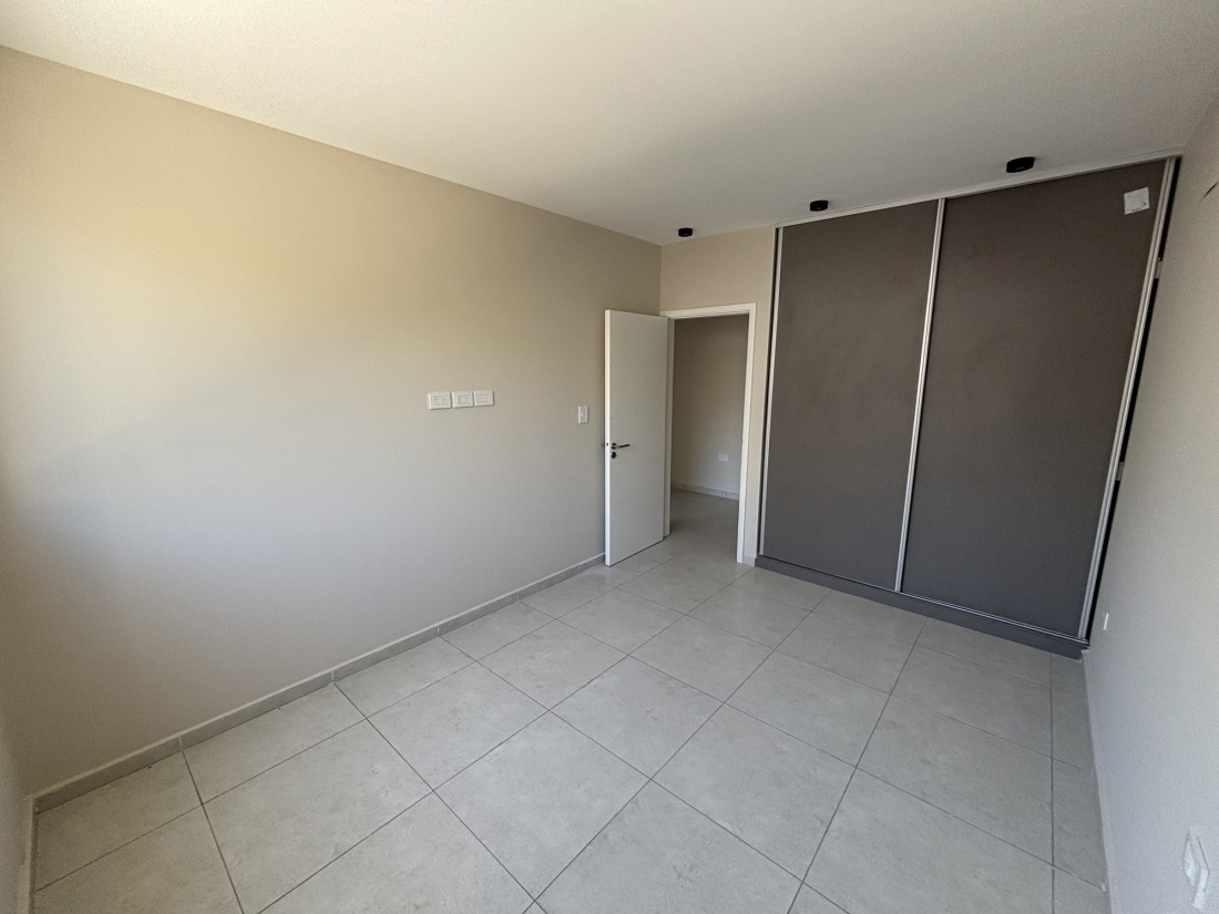 DUPLEX COMPLEJO CERRADO LA CALERA LOS PRADOS 2 DORMITORIOS