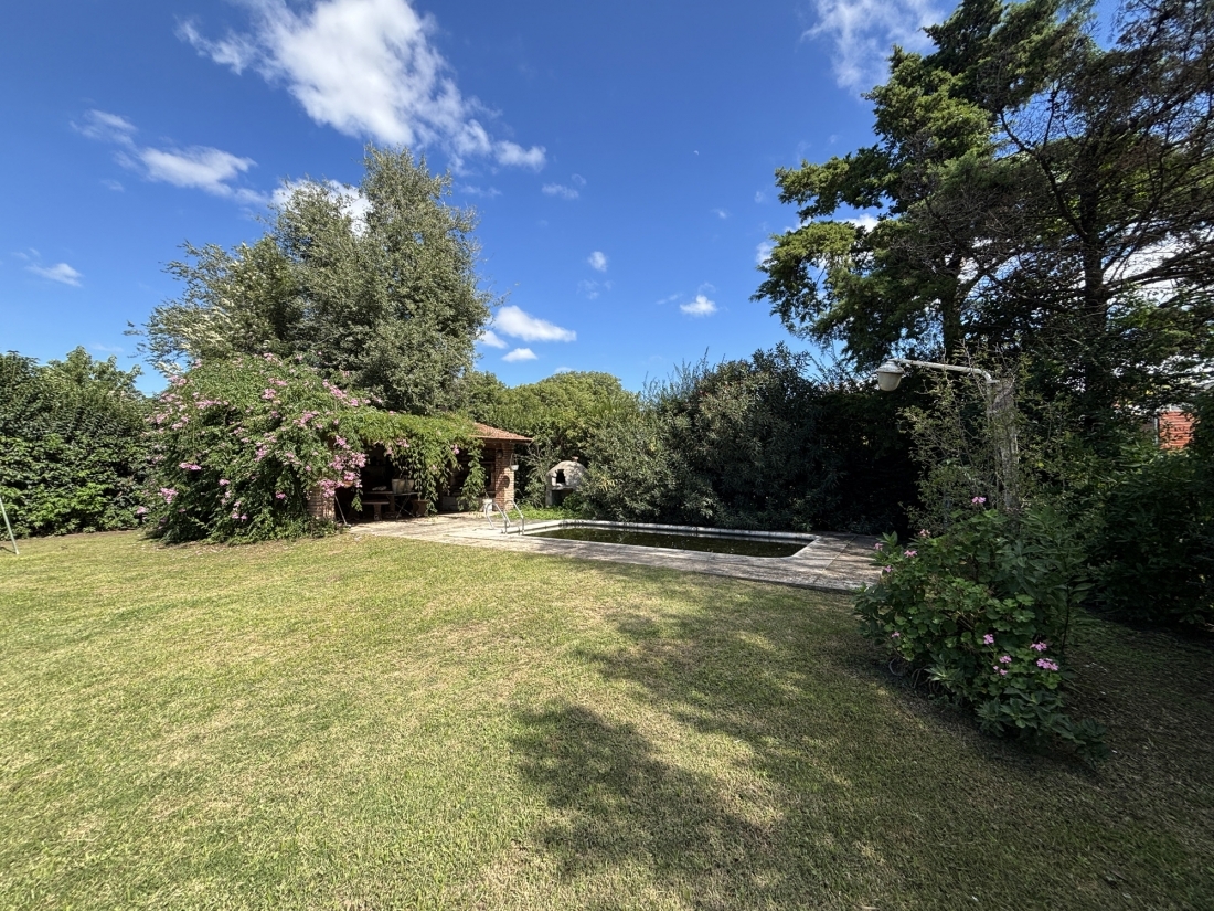 CASA EN VENTA CHACRAS DE LA VILLA 3 DORMITORIOS VILLA ALLENDE