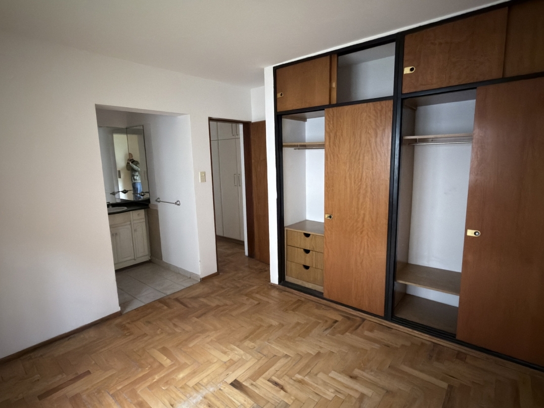 CASA EN VENTA HOUSING ARGUELLO 3 DORMITORIOS CON PILETA