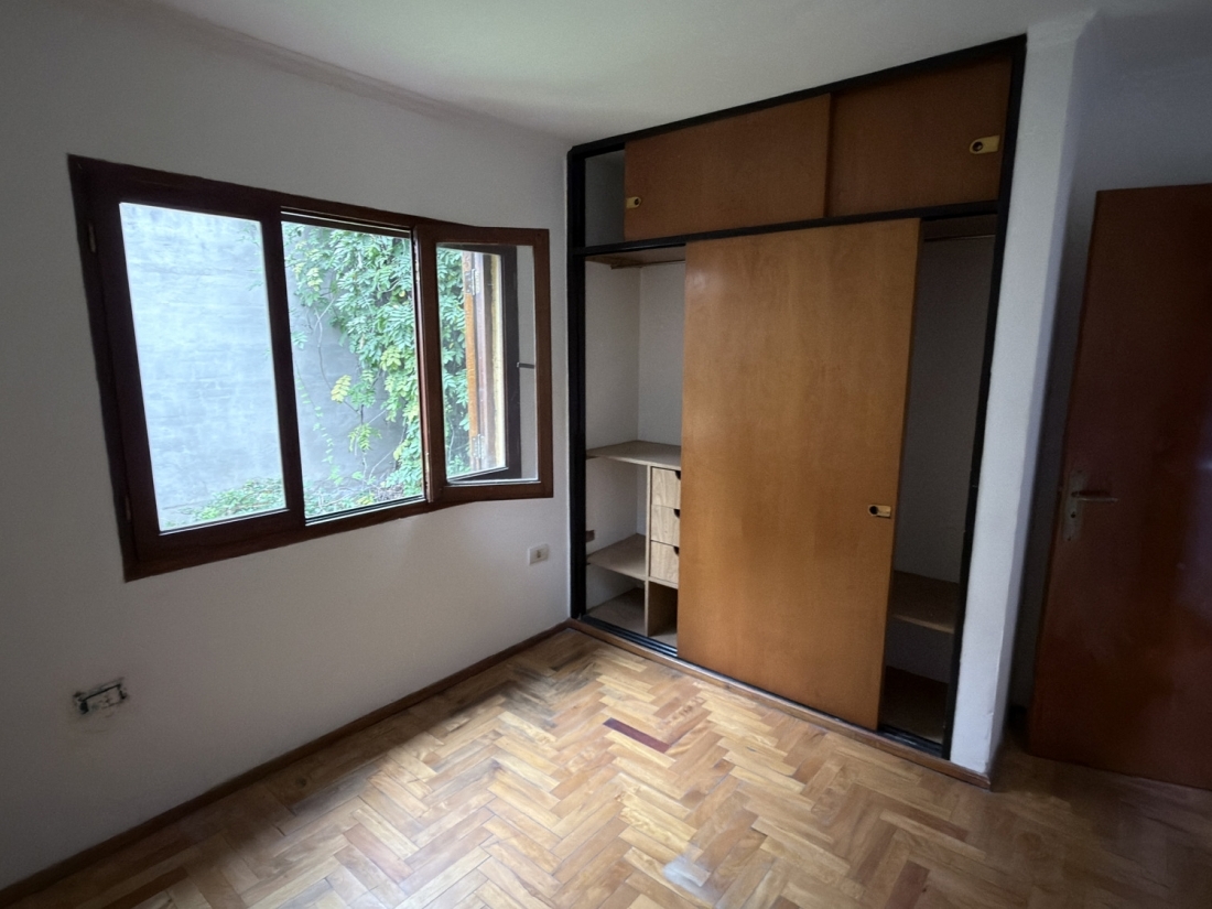 CASA EN VENTA HOUSING ARGUELLO 3 DORMITORIOS CON PILETA