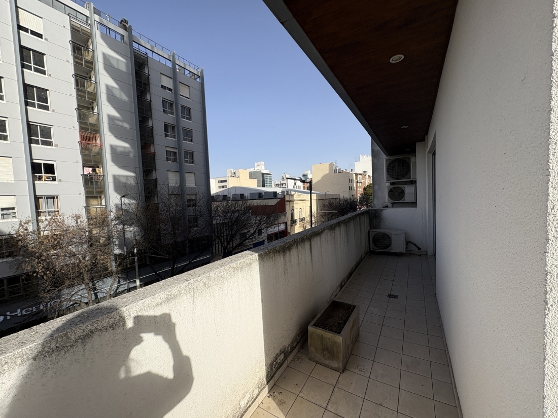 OFICINAS EN VENTA - EDIFICIO FARO DE OLMOS