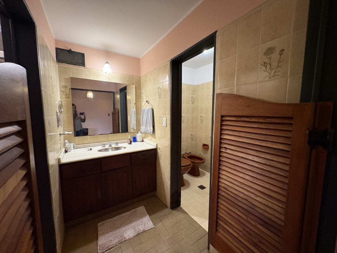 PARQUE CHACABUCO CASA EN VENTA 4 DORMITORIOS