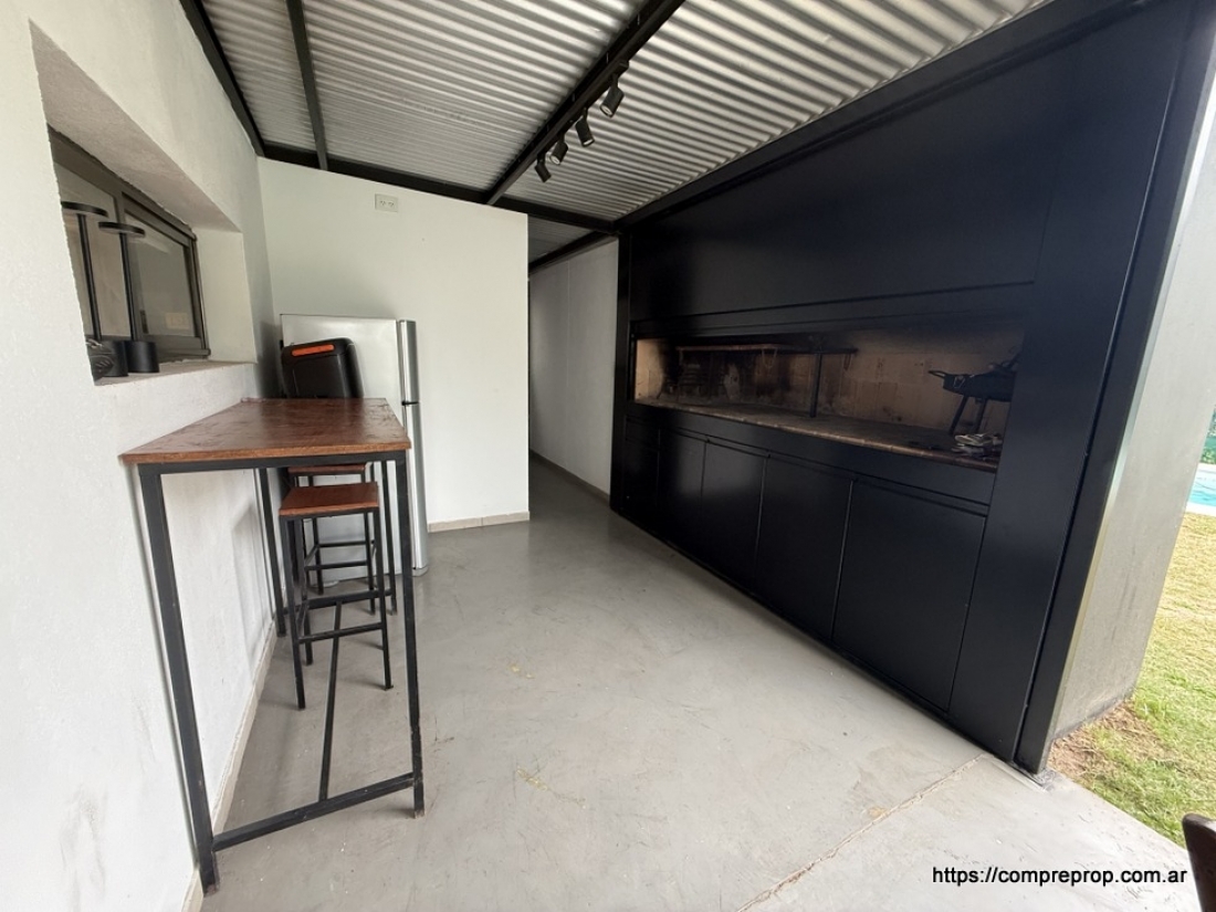 D�PLEX EN VENTA 4 DORMITORIOS VALLE ESCONDIDO ALTOS DEL BARRANCO