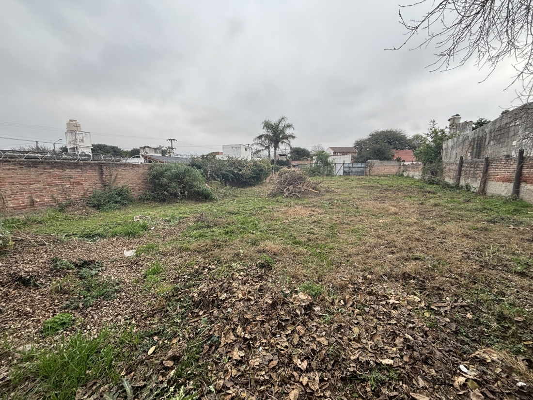 TERRENO CON CASA EN VENTA ARG�ELLO 1200m2 APTO CR�DITO