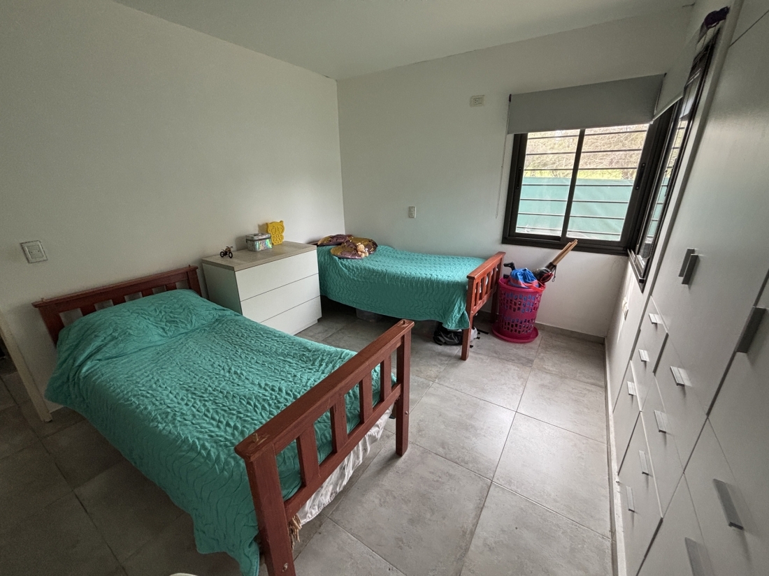 CASA EN VENTA 2 DORMITORIOS VILLA RIVERA INDARTE