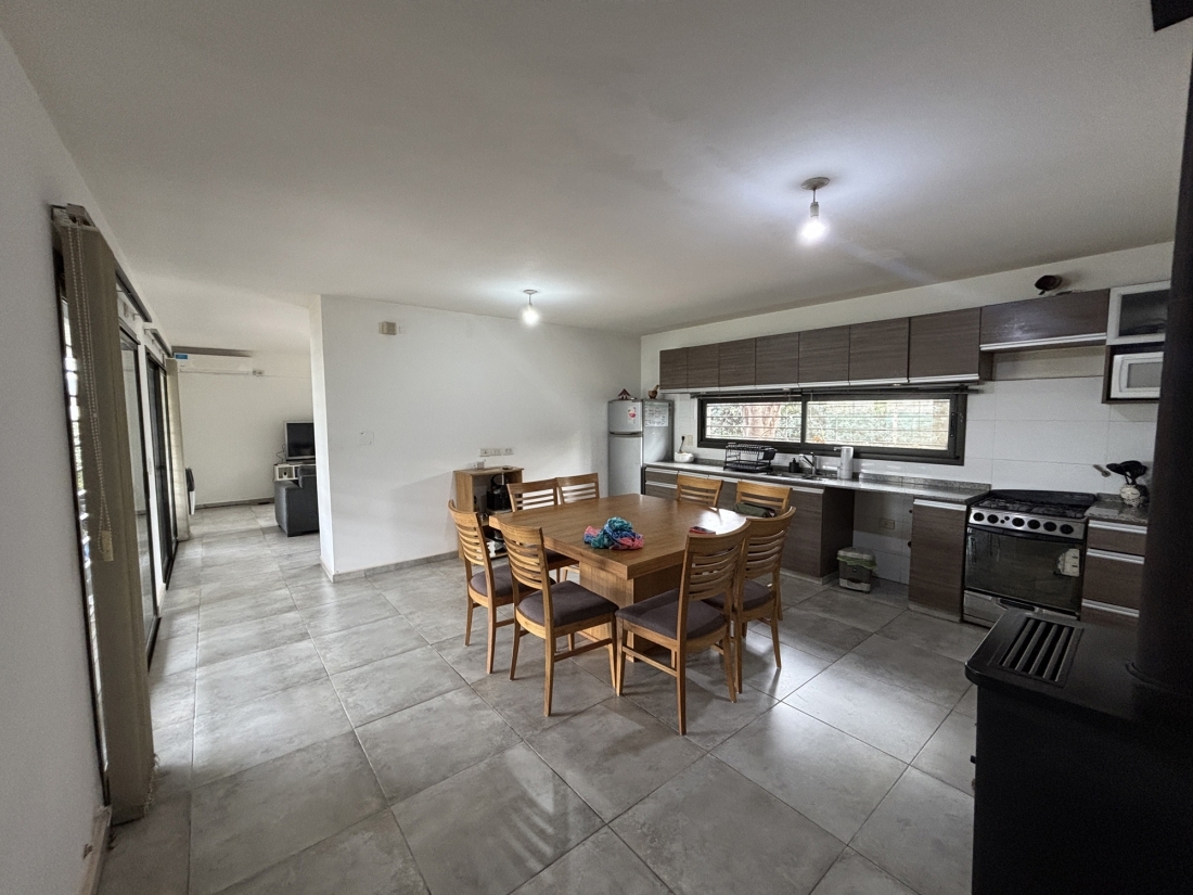 CASA EN VENTA 2 DORMITORIOS VILLA RIVERA INDARTE