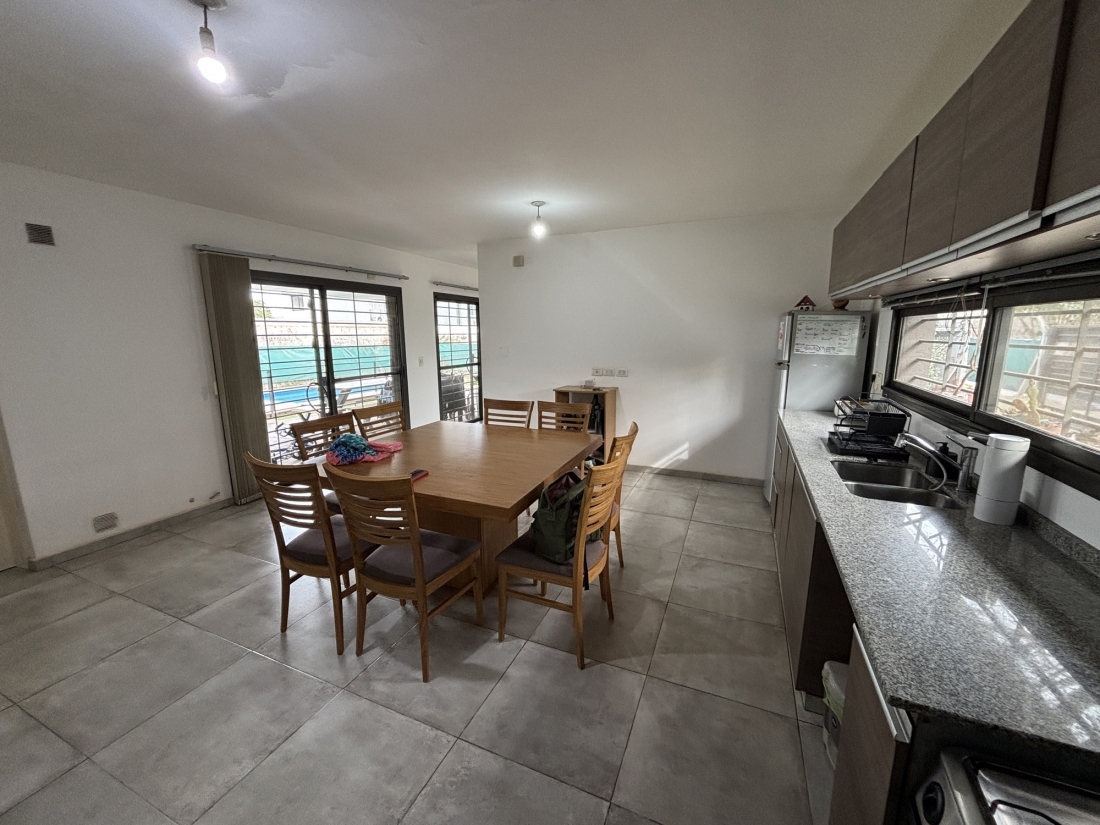 CASA EN VENTA 2 DORMITORIOS VILLA RIVERA INDARTE