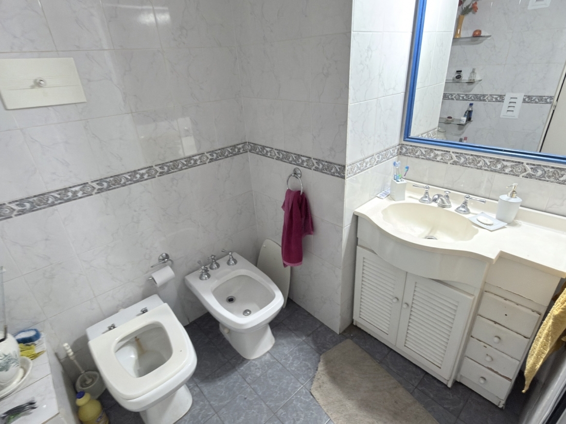 CASA EN VENTA BARRIO SAN MART�N | 3 DORMITORIOS + GRAN JARD�N