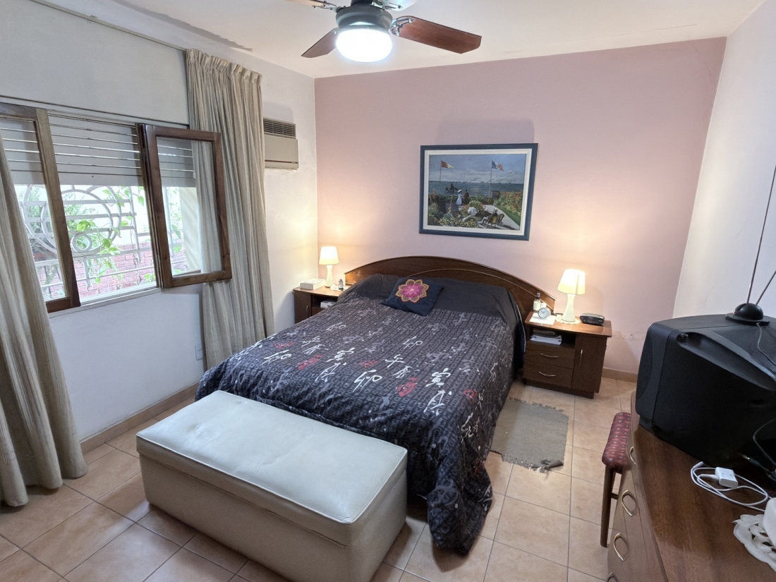 CASA EN VENTA BARRIO SAN MART�N | 3 DORMITORIOS + GRAN JARD�N