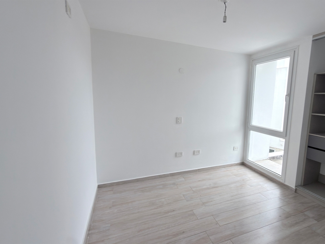 D�PLEX EN VENTA LA CALANDRIA 2 DORMITORIOS