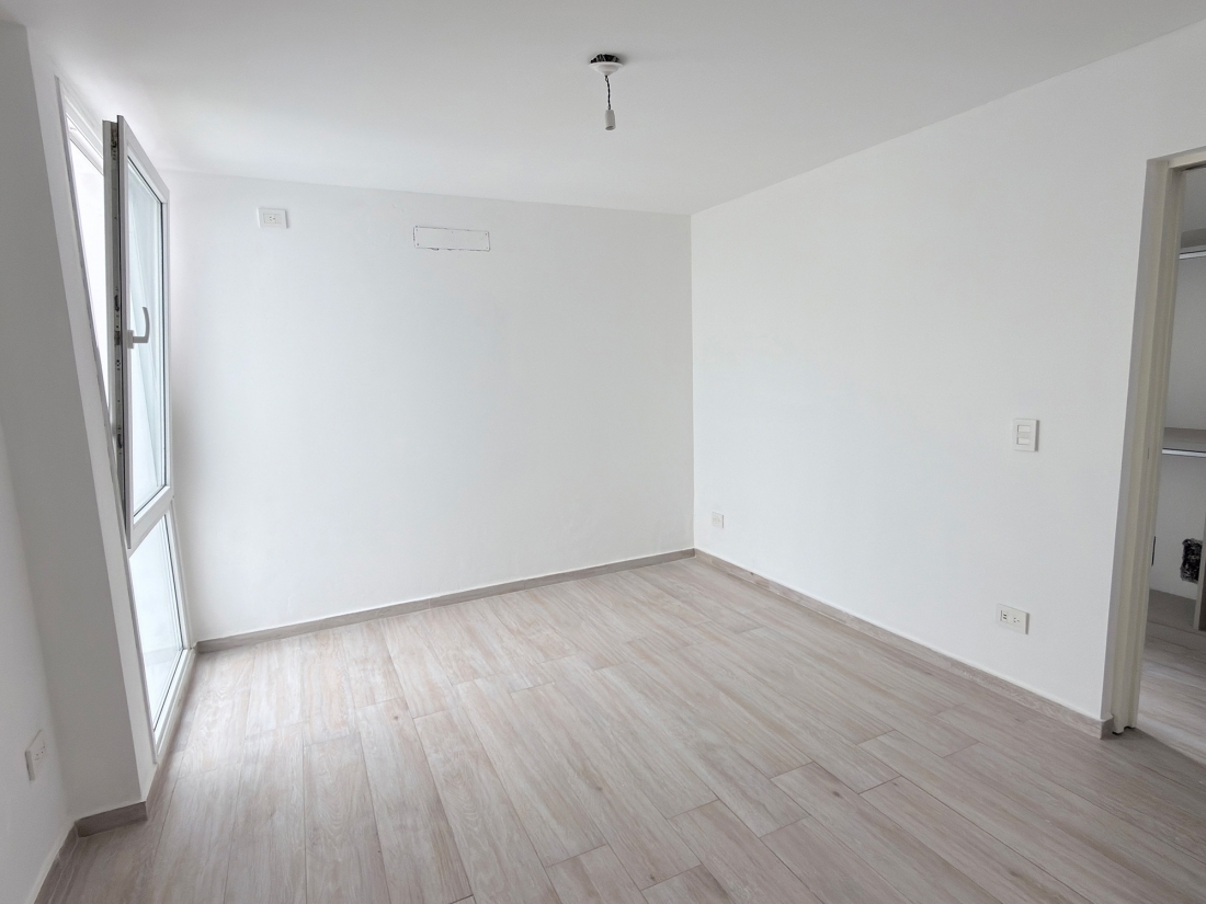 D�PLEX EN VENTA LA CALANDRIA 2 DORMITORIOS
