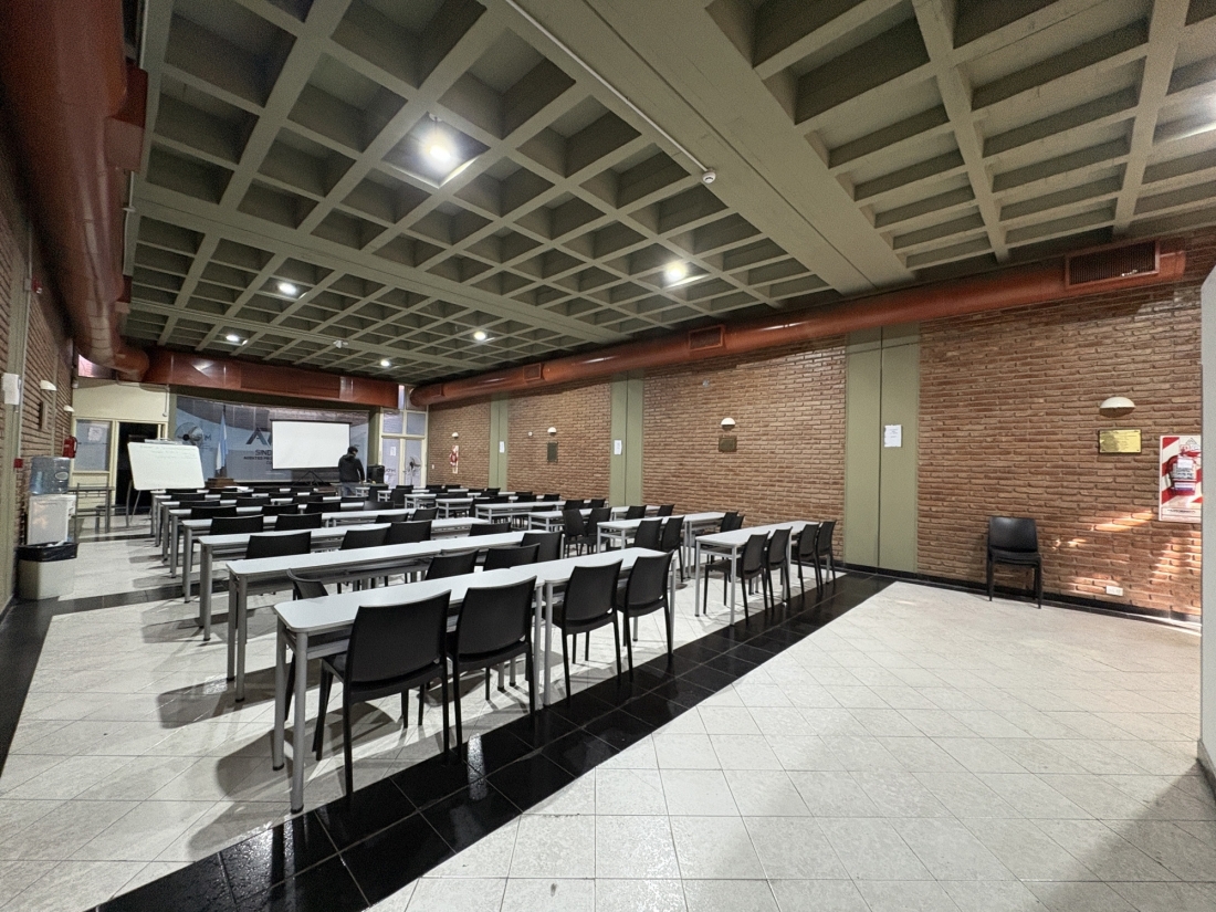 GRAN PROPIEDAD EN VENTA | CENTRO | IDEAL USO M�DICO/LABORATORIO O USO 