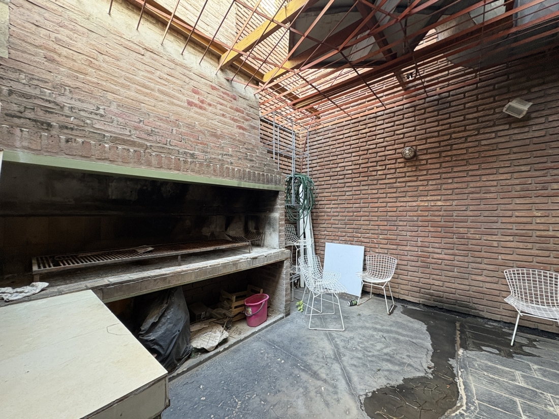 GRAN PROPIEDAD EN VENTA | CENTRO | IDEAL USO M�DICO/LABORATORIO O USO 