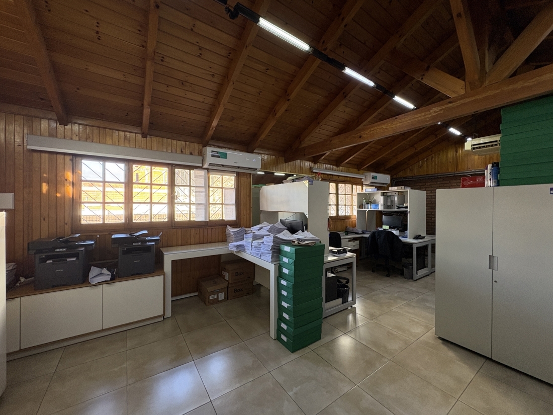 GRAN PROPIEDAD EN VENTA | CENTRO | IDEAL USO M�DICO/LABORATORIO O USO 