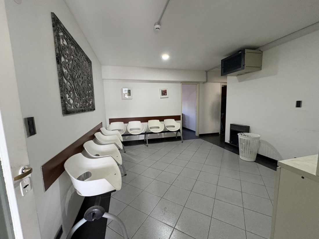 GRAN PROPIEDAD EN VENTA | CENTRO | IDEAL USO M�DICO/LABORATORIO O USO 