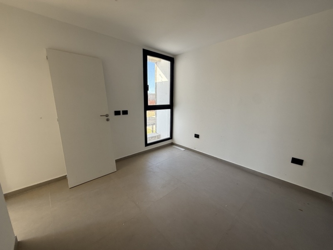 CASA EN VENTA EN DOCTA | 2 DORMITORIOS + PILETA | DISE�O Y CALIDAD