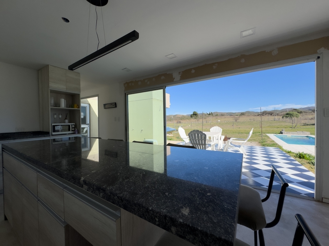 CASA EN VENTA EN LA BOLSA | 1.522 M� DE TERRENO + PILETA 