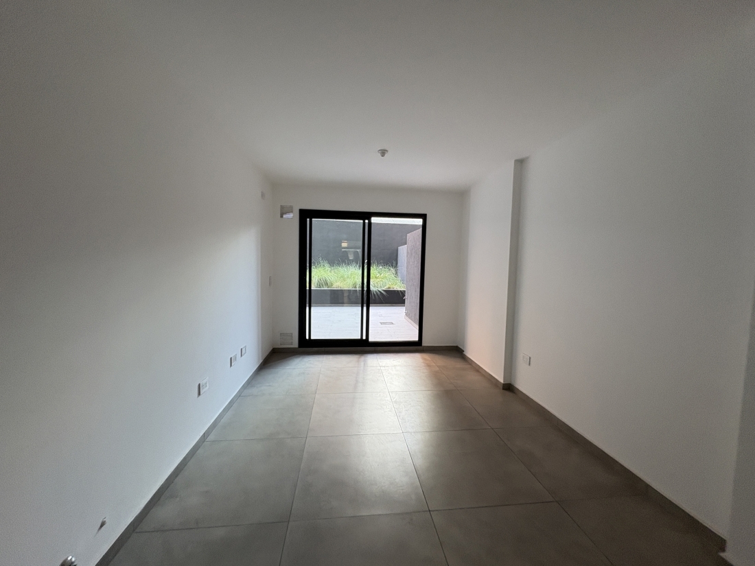 DEPARTAMENTO EN VENTA | GRAN PATIO EN NUEVA C�RDOBA | 1 DORMITORIO
