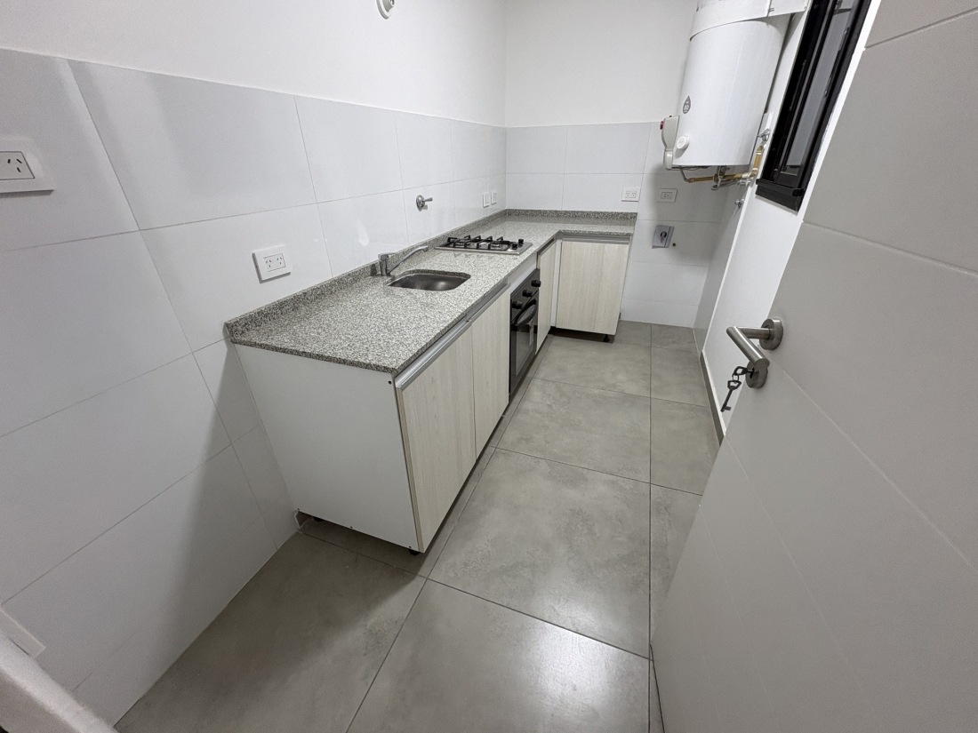 DEPARTAMENTO CON PATIO A ESTRENAR - NUEVA C�RDOBA 2 DORMITORIOS