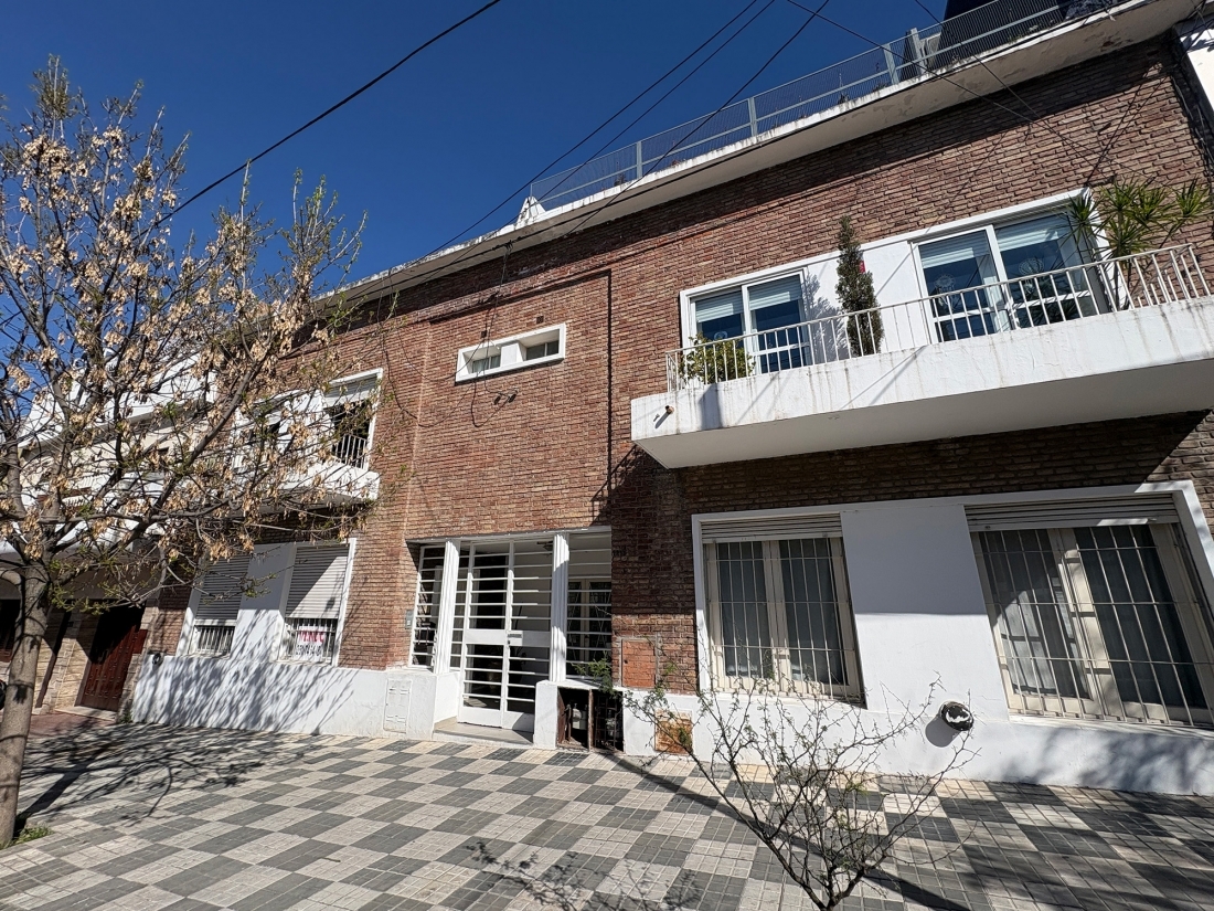 DEPARTAMENTO EN VENTA EN COFICO | PB - 3 DORMITORIOS + PATIO