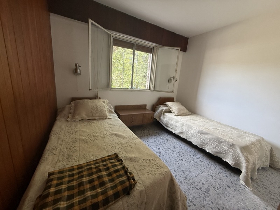 CASA EN VENTA - 1400 m2 - SALIDA DIRECTA AL LAGO | CARLOS PAZ