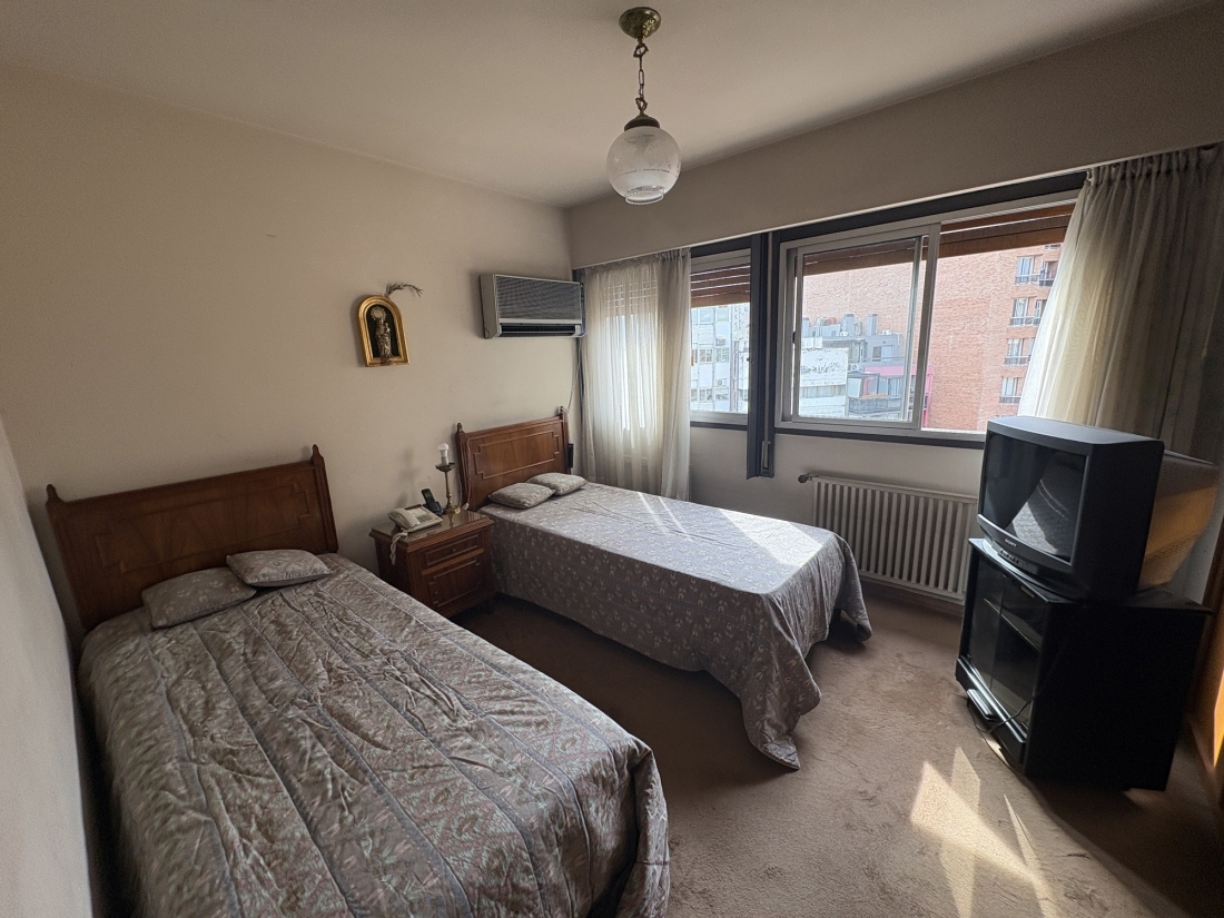 DEPARTAMENTO EN VENTA EN NUEVA C�RDOBA | PISO COMPLETO + 2 COCHERAS