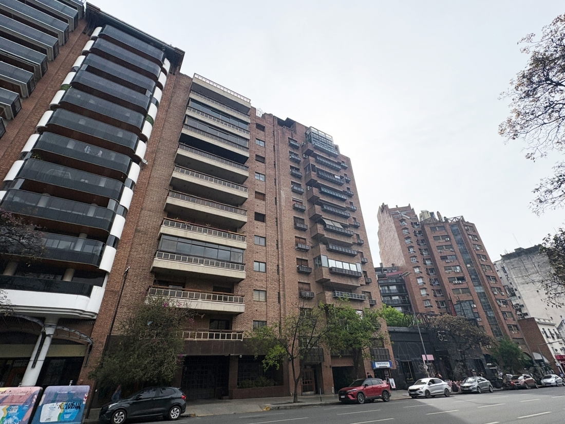 DEPARTAMENTO EN VENTA EN NUEVA C�RDOBA | PISO COMPLETO + 2 COCHERAS