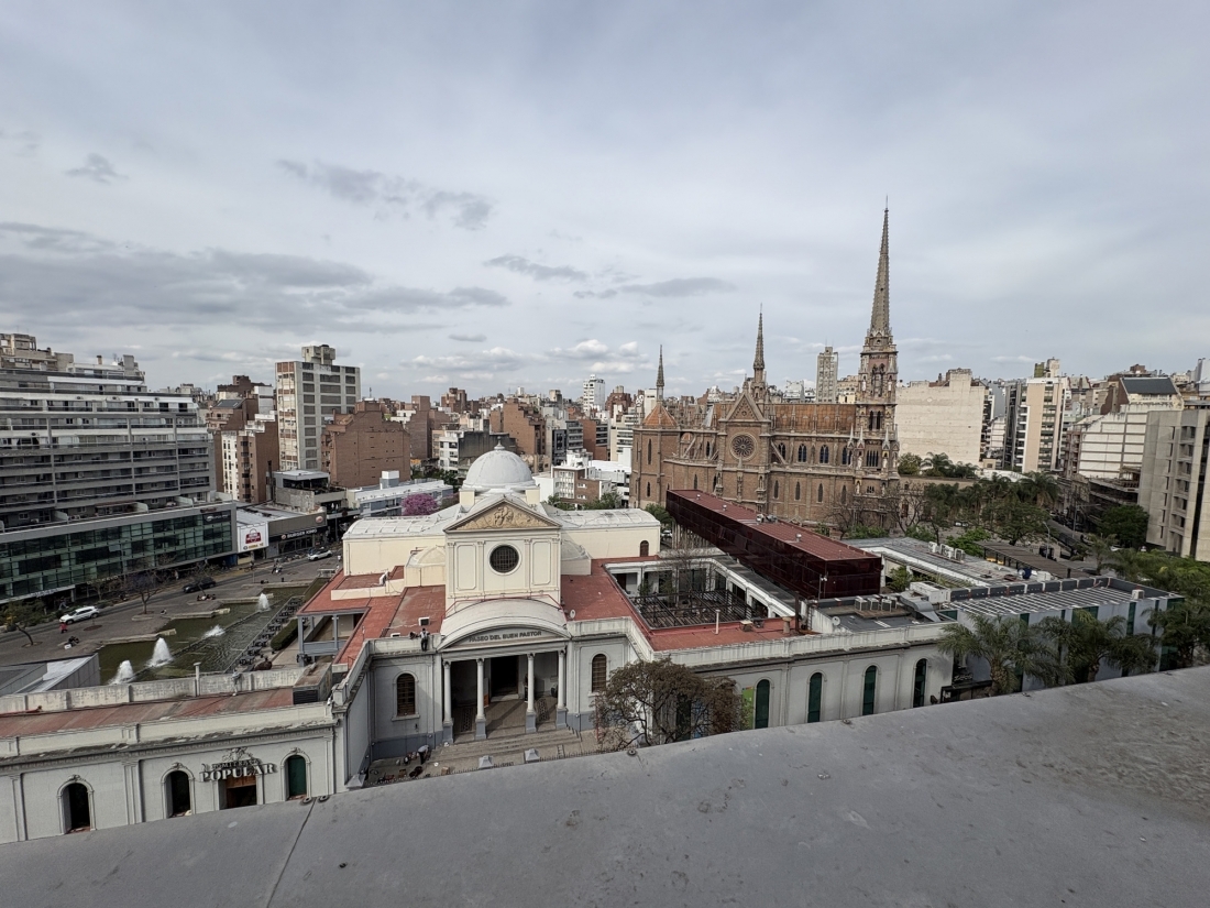 DEPARTAMENTO EN VENTA EN NUEVA C�RDOBA | PISO COMPLETO + 2 COCHERAS