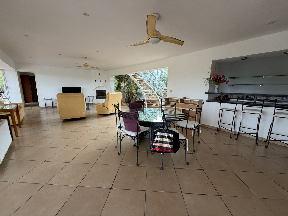 CASA EN VENTA | LA ESCONDIDA � FALDA DEL CARMEN | 8.000 m�