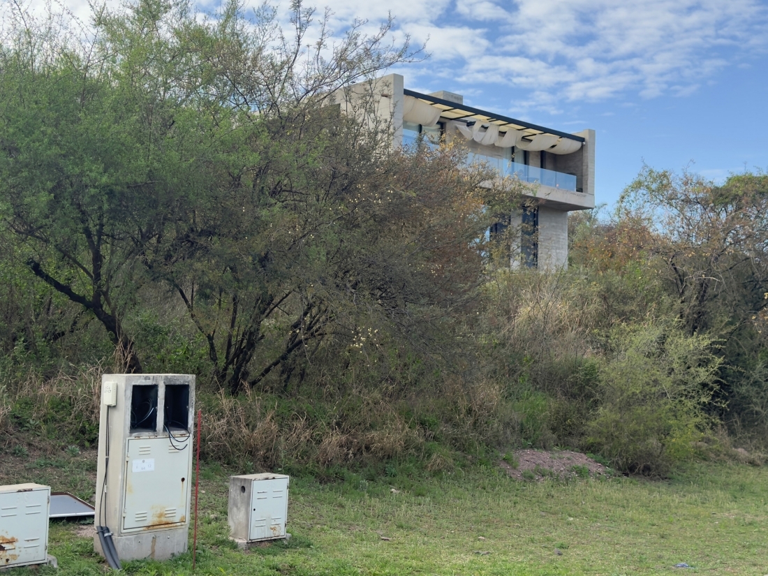 TERRENO EN VENTA EN LA DESEADA COUNTRY, LA CALERA | 1008 m�