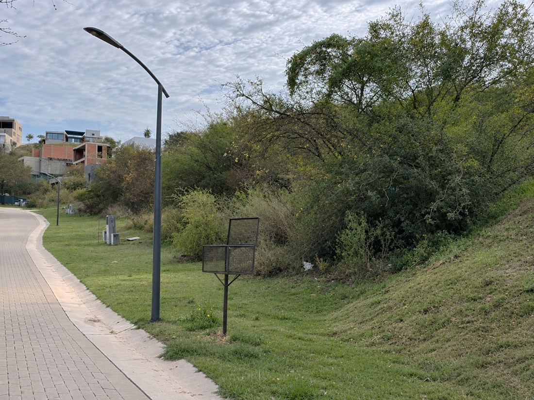 TERRENO EN VENTA EN LA DESEADA COUNTRY, LA CALERA | 1008 m�